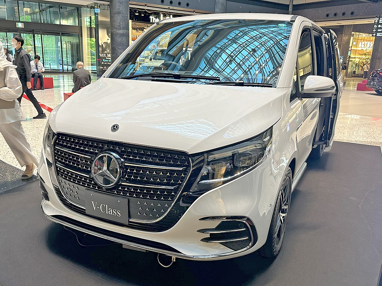 Mercedes-Benz V-Class